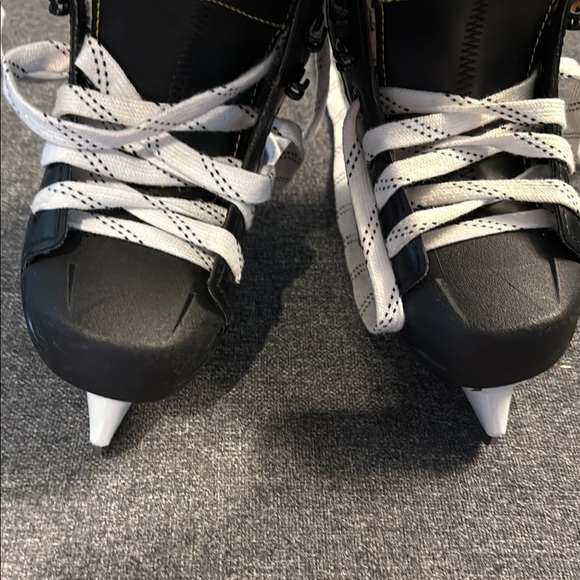 CCM Tacks Hockey Skates Black and Grey - Picture 6 of 6
